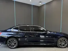 2022 BMW 3 Series 320Li M Sport Package, чёрный — фото 5