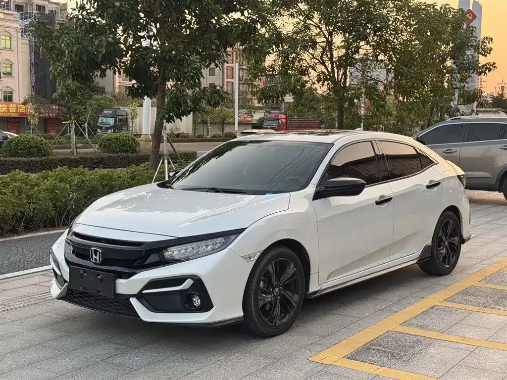 2021 Honda Civic Hatchback 220Turbo CVT