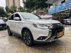 2020 Mitsubishi Outlander 2.0L 2WD 5-seat, белый — фото 3