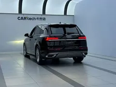 2022 Audi Q7 45 TFSI quattro S line Sport, чёрный — фото 4