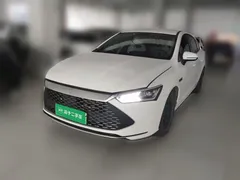 2024 BYD Qin PLUS Honor DM-i PHEV 55km Leading, белый — фото 1