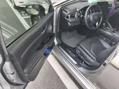 2021 Toyota Camry 2.0G Luxury — фото 17