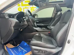 2023 Toyota Venza 2.5L Hybrid 2WD Premium, белый — фото 7