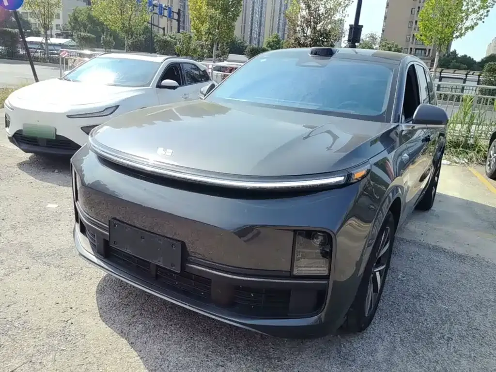2023 Li Auto L8
