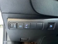 2022 Toyota Levin 1.8H Hybrid E-CVT Sport, белый — фото 16