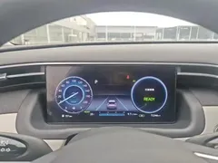 2022 Hyundai Tucson L 2.0L Hybrid Premium, белый — фото 6