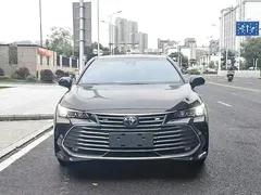 2019 Toyota Avalon Hybrid 2.5L Luxury, чёрный — фото 2
