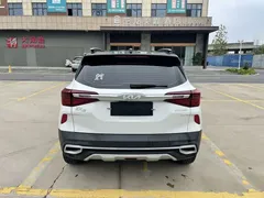 2021 Kia Seltos 1.5L CVT Trend, белый — фото 6