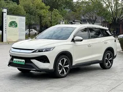 2026 BYD Song Pro DM-i PHEV 301km, белый — фото 1