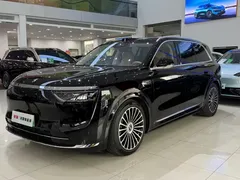 2025 Aito M8 EREV Ultra 53.4kWh 6-seat 192-line LiDAR, чёрный — фото 1