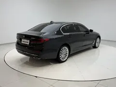 2023 BMW 5 Series 530Li Premium Luxury Package, чёрный — фото 26