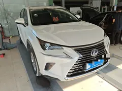 2020 Lexus NX 300h 2WD Fashion, белый — фото 2