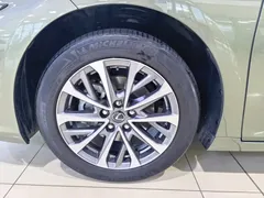 2022 Lexus ES 200 Excellence, зелёный — фото 6