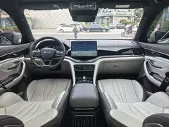2025 BYD Song PLUS DM-i PHEV 112km Premium — фото 8