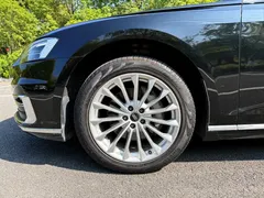 2022 Audi A8L 50 TFSI quattro Comfort Collector's Edition, чёрный — фото 7