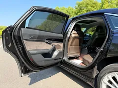 2022 Audi A8L 50 TFSI quattro Comfort Collector's Edition, чёрный — фото 19