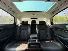 2022 Audi A8L 50 TFSI quattro Comfort Collector's Edition, чёрный — фото 25