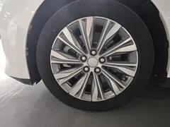 2024 Hongqi E-QM5 450km Mobility, белый — фото 23