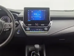 2021 Toyota Corolla TNGA 1.5L CVT Elite, белый — фото 12