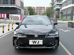 2022 Toyota Avalon 2.5L Touring Premium, чёрный — фото 2