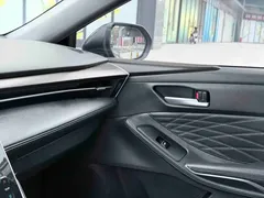 2022 Toyota Avalon 2.5L Touring Premium, чёрный — фото 9