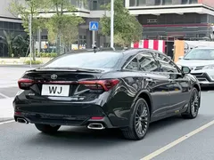 2022 Toyota Avalon 2.5L Touring Premium, чёрный — фото 14