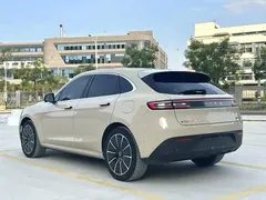 2023 Aito M5 EV 4WD Smart Driving, белый — фото 5