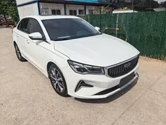 2022 Geely Emgrand 4th Gen 1.5L CVT Luxury, белый — фото 3