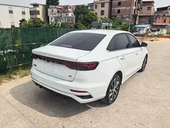 2022 Geely Emgrand 4th Gen 1.5L CVT Luxury, белый — фото 10