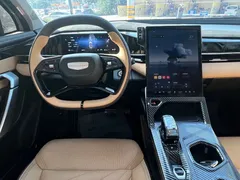 2023 Geely Atlas L 1.5TD DCT Premium — фото 13