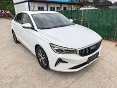 2022 Geely Emgrand 4th Gen 1.5L CVT Luxury, белый — фото 3