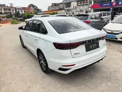 2022 Geely Emgrand 4th Gen 1.5L CVT Luxury, белый — фото 11