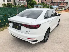 2022 Geely Emgrand 4th Gen 1.5L CVT Luxury, белый — фото 13