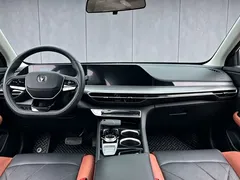 2023 Changan Eado PLUS 1.4T GDI DCT Premium, белый — фото 4