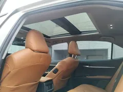 2021 Toyota Camry 2.5G Luxury — фото 11