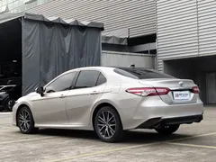2021 Toyota Camry 2.5G Luxury — фото 14