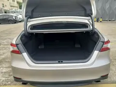 2021 Toyota Camry 2.5G Luxury — фото 17