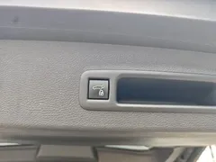 2021 Toyota Sienna 2.5L Hybrid Platinum, белый — фото 16