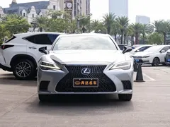 2021 Lexus LS 500h Excellence — фото 2