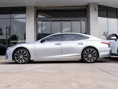 2021 Lexus LS 500h Excellence — фото 4