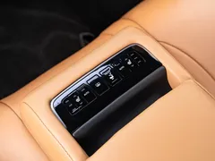 2021 Lexus LS 500h Excellence — фото 18