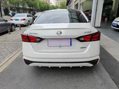 2021 Nissan Teana 2.0L XL Upper AD1, белый — фото 3