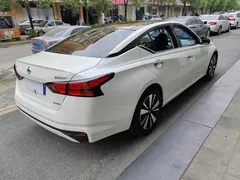 2021 Nissan Teana 2.0L XL Upper AD1, белый — фото 4