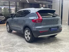 2021 Volvo XC40 T3 Fashion — фото 5