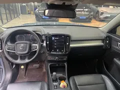 2021 Volvo XC40 T3 Fashion — фото 13
