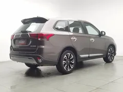 2020 Mitsubishi Outlander 2.0L 2WD 5-seat — фото 2