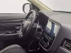 2020 Mitsubishi Outlander 2.0L 2WD 5-seat — фото 22