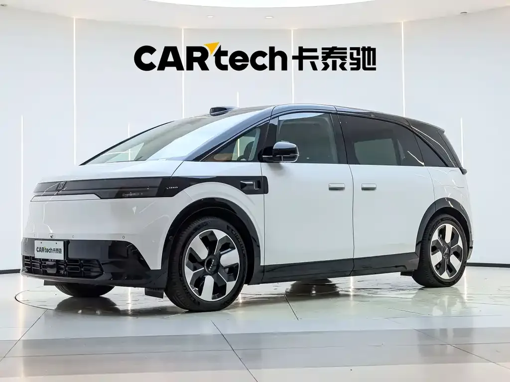 2025 Zeekr Mix Smart Driving