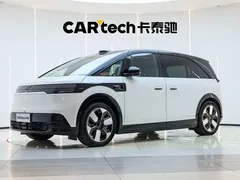 2025 Zeekr Mix Smart Driving, белый — фото 1