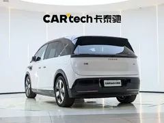 2025 Zeekr Mix Smart Driving, белый — фото 6